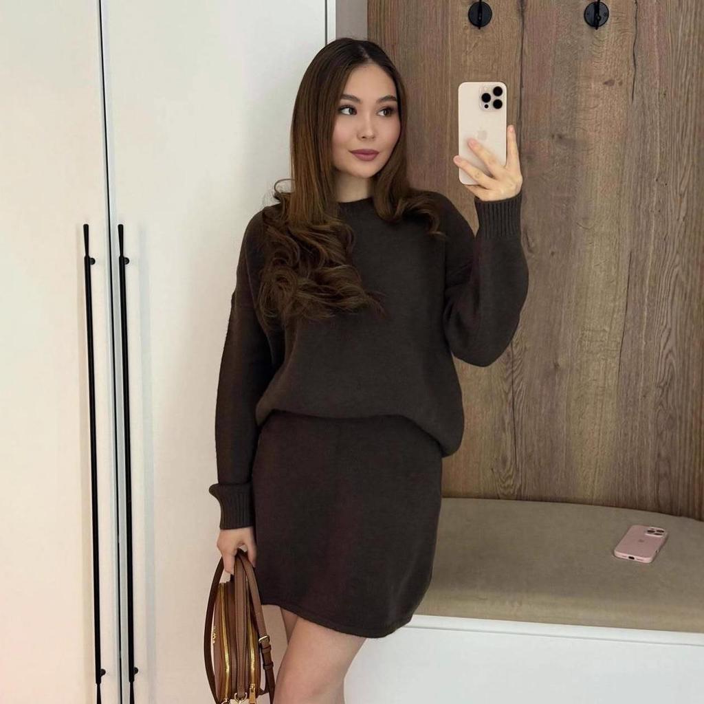 European & American Women's Lazy Knit Pullover Sweater - 2025 Autumn Collection