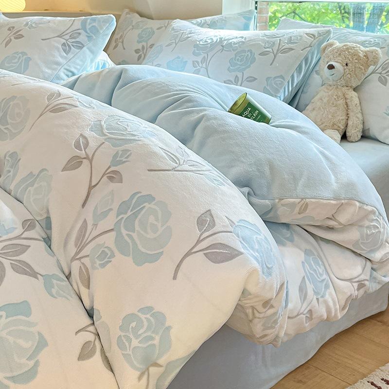 

Clear Blue Coral Fleece Bed Four-Piece Set, Thickened Milk Fleece Quilt Cover, Bed Sheet Three-Piece Set 1.2m Bed3pc 150x200cm quilt core