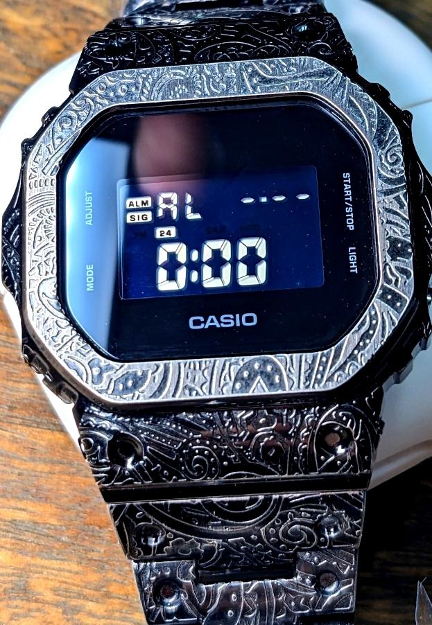 [Б/У] CASIO Кастомный Полностью Металлический G-SHOCK DW-5600BB Пейсли Черный Состаренная Отделка Инвертированный ЖК-дисплей Абсолютно Новый