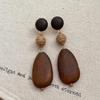 Silver Needle Retro Oval Wooden Stud Earrings: Elegant Ethnic Style with a Luxurious Feel for Women