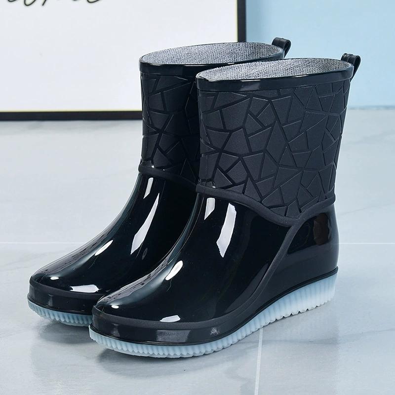 Gelee Anti-Rutsch Dicke Regenstiefel für Damen Im Sommer, Tragen von Verschleißfesten Regenstiefeln mit Kurzen Ärmeln und Modischen Wasserdichten Überschuhen