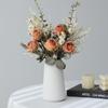 Decoração de casa – Flores e coroas artificiais