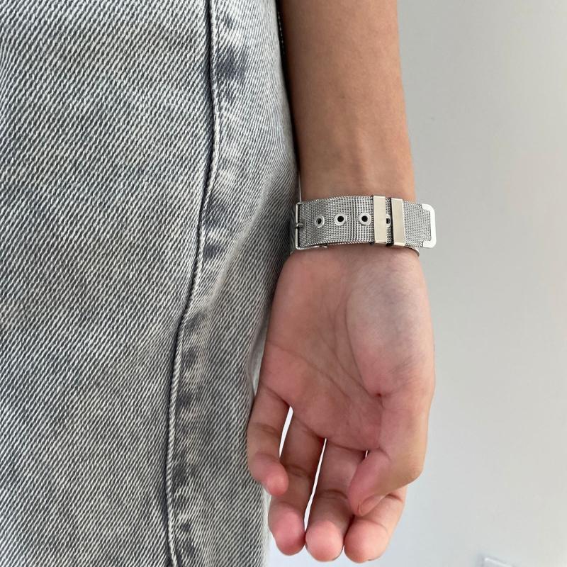 South Korea Niche Ins Love Rhinestone Strap Style Design Bracelet Silver Futuristic Cold Temperament Hand Jewelry