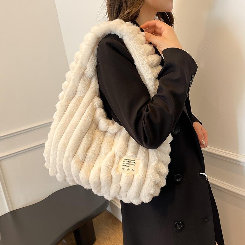 Plush bag women's autumn and winter new casual simple shoulder underarm bag large capacity tote bag