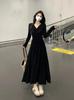 New V-neck long-sleeve slim-fit dress for women, autumn French pleated design, waist-cinching slimming base dress