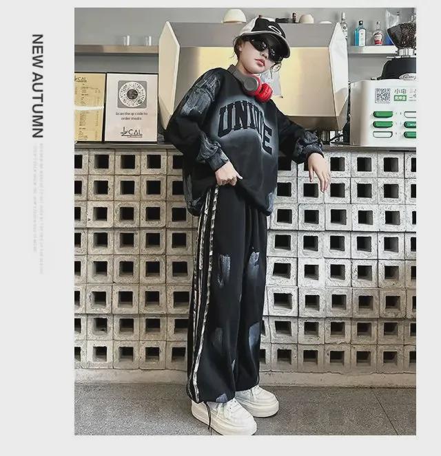 Girls' Korean Casual Two-Piece Suit: Loose Lettered Sweatshirt & Fashion Trousers for Spring/Autumn