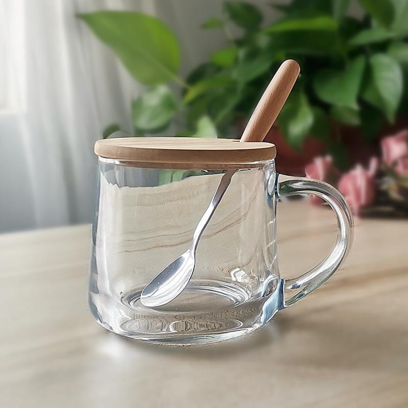 Cupa de lapte drăguță din sticlă cu pai de desene animate, cu capac și linguriță, cadou personalizat.