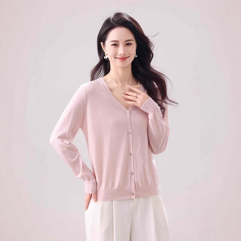 Autumn Wool V-Neck Women's Loose Slimming Knit Cardigan Sweater.