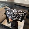 Vintage Leopardenmuster Gürteltaschen für Damen Mode Zebra Streifen Bauchtasche Tragbare Damen Hüfttasche Damen Umhängebrusttasche