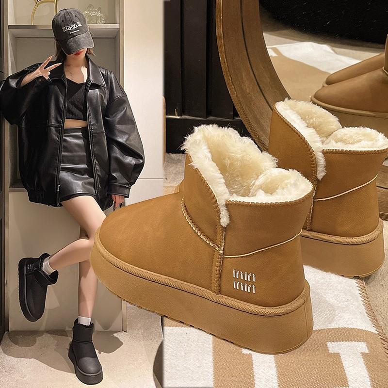 Thick-soled Snow Boots Women's 2025 Winter New Sangpo Non-slip Short Tube Velvet Leather Bread Shoes Northeast Cotton Shoes