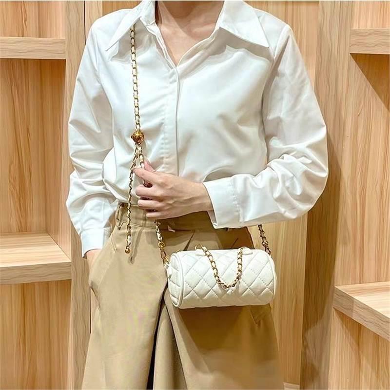 

Gold Cylinder Diamond Chain Crossbody Pillow Bag 2024 Standard белый