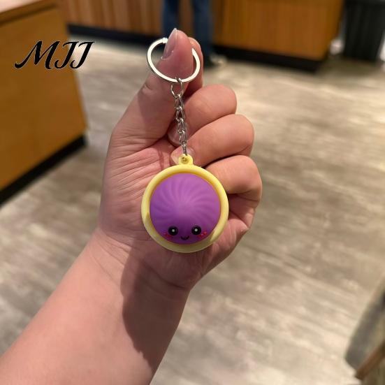 Self Control Toy Keychain, Steamed Bun Pendant, Portable Key Chain Stress Relief Meeting Reliever Toy, with Crisp Clicks Fidget for Kids Adults