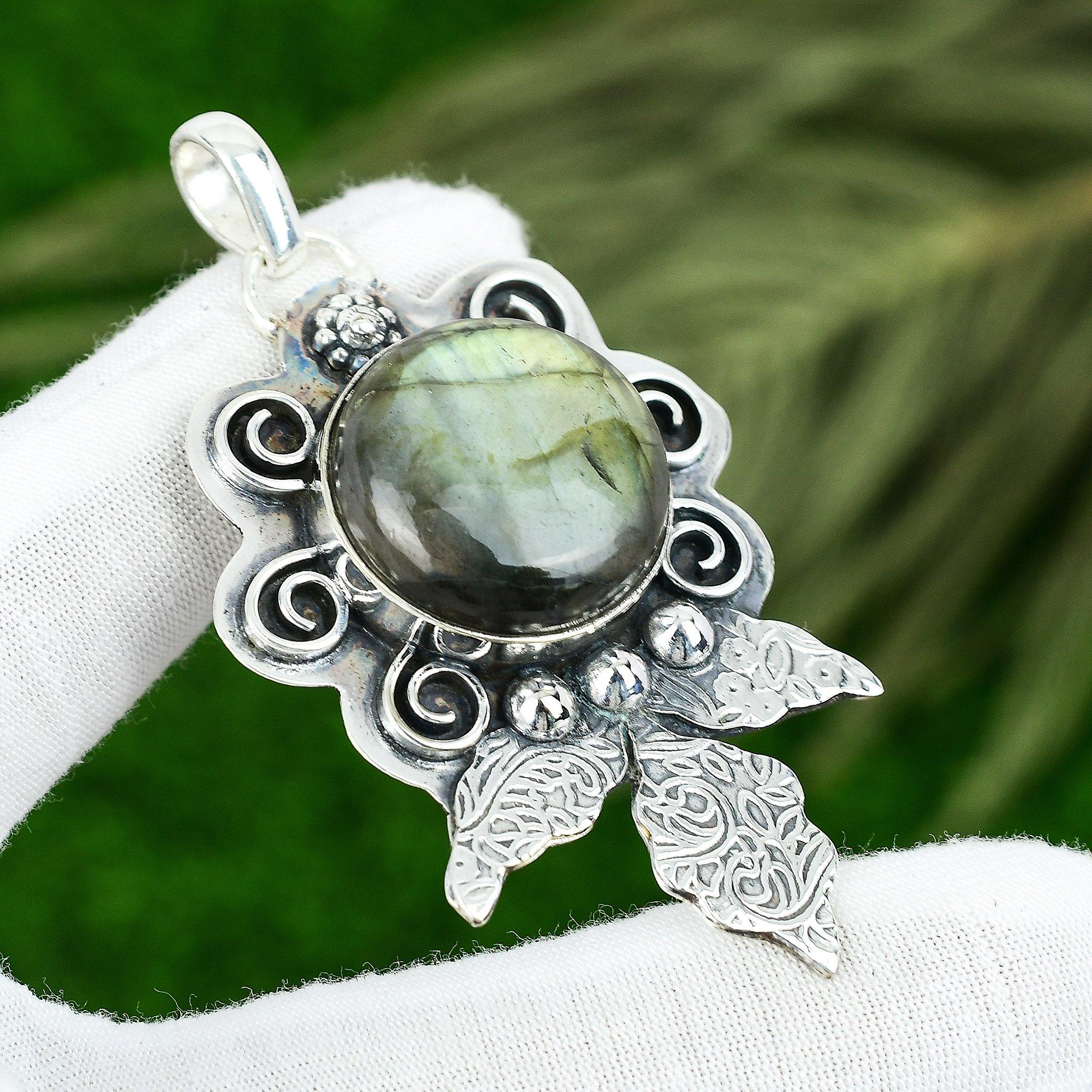 

Sterling Silver Third Eye Chakra Natural Labradorite Mother Birthday New Pendant