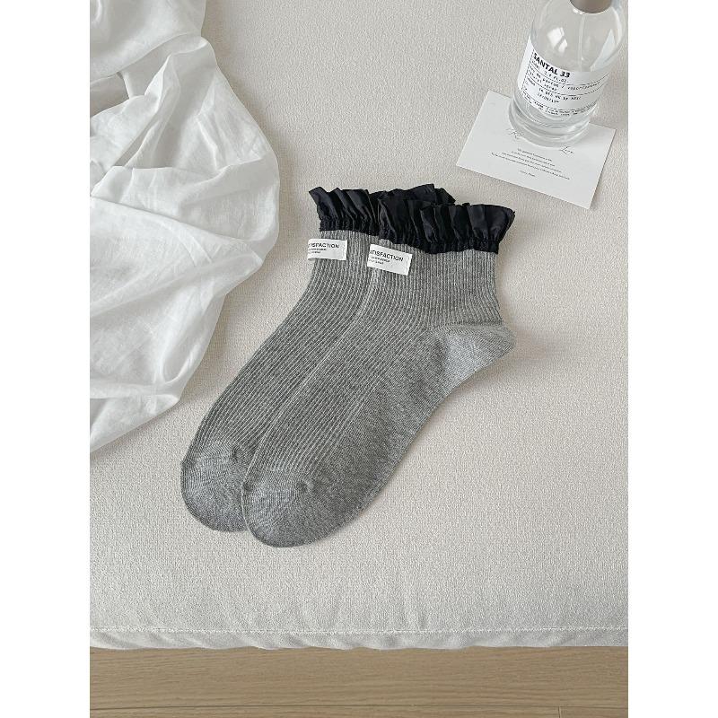 

Носки женские кружевные «Лолита», однотонные, с тканевой этикеткой с буквенным принтом, короткие, весенне-летние, универсальные, фея, из чистого хлопка 1 pair темно-серого