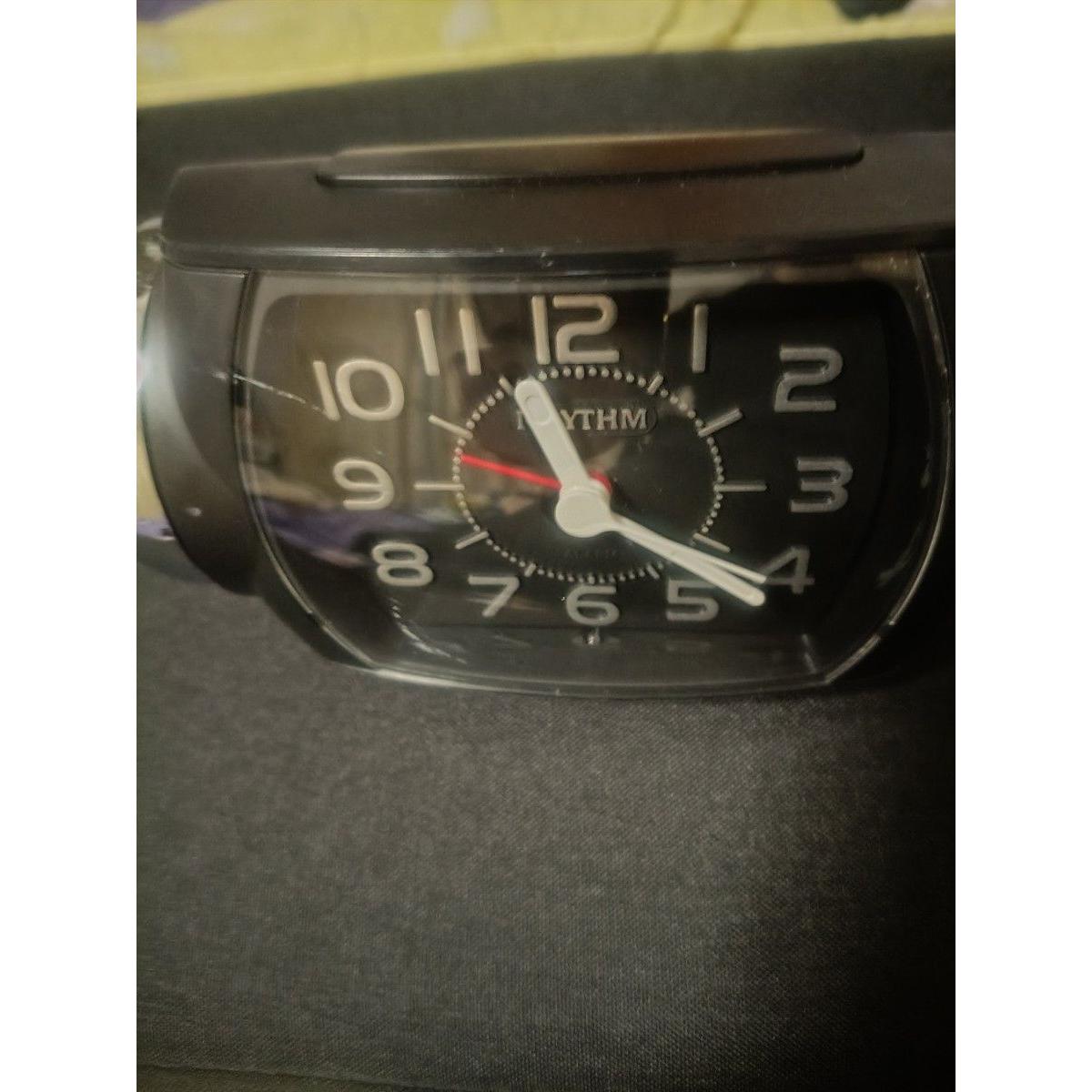 Used alarm clock rhythm