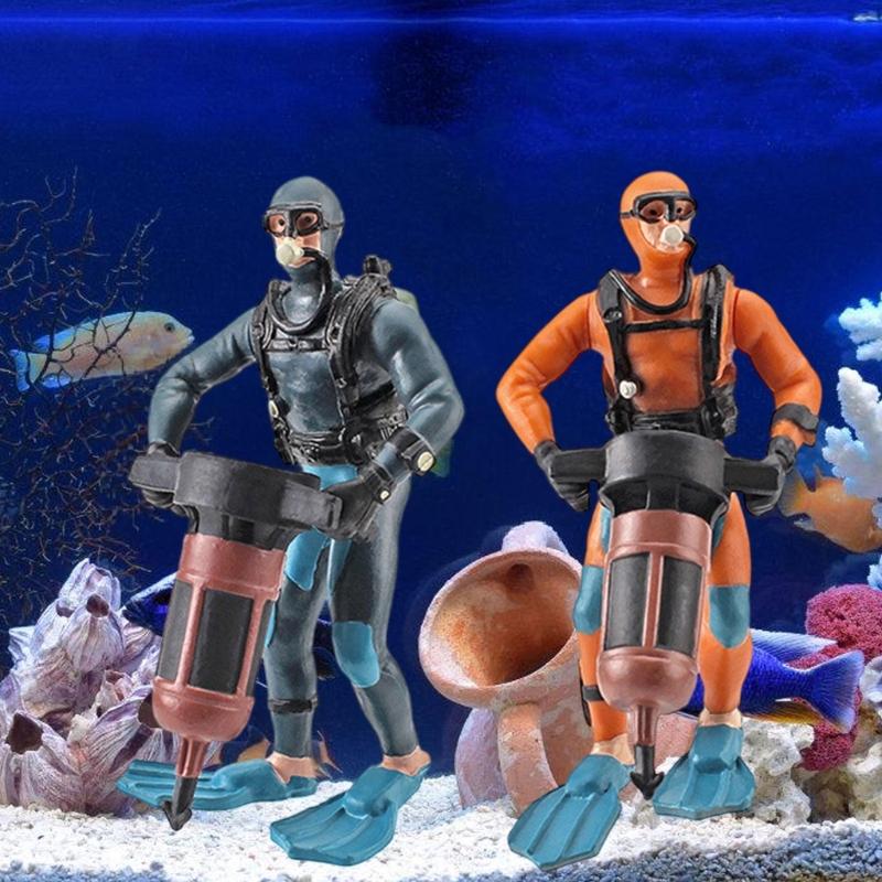 Sada 2 umělých miniaturních mořských tvorů pro potápěče, model potápěče