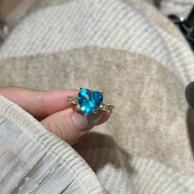 Exquisite Blue Ring Simulation High Carbon Diamond Blue Crystal Heart Ring Temperament Luxury