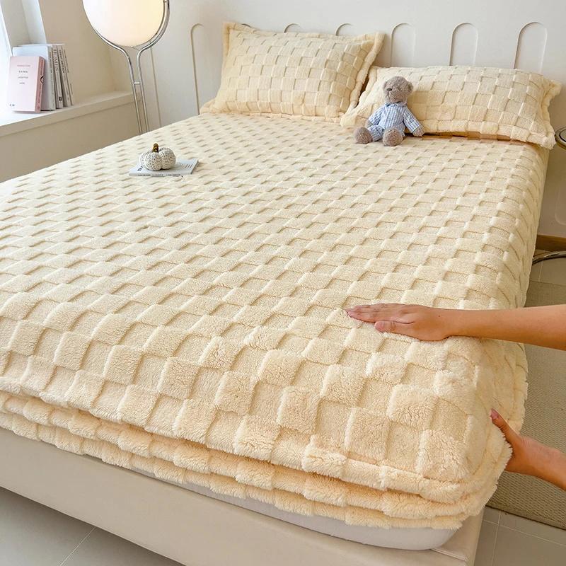 3D Embossed Velvet Bed Cover Thick Warm Plush Fitted Bed Sheet Non-Slip Elastic Mattress Cover Velvet Taffeta Bed Cover Thicken Warm Fitted Sheet