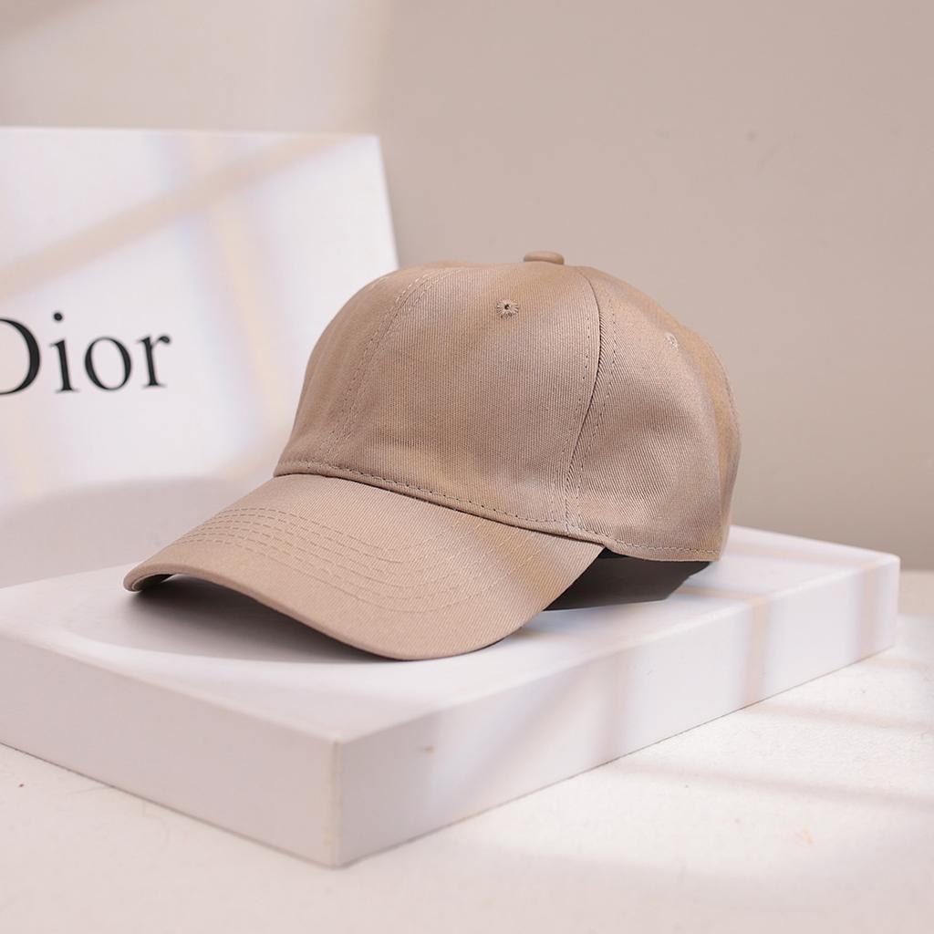 Men's and women's soft top solid color cap star ins show face small casual versatile trendy black baseball cap