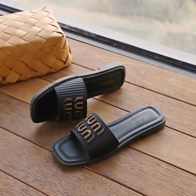 Korean Style Women's Summer Beach Slide Sandals - Versatile Indoor/Outdoor Strap Design