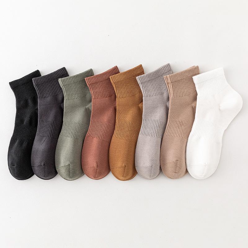 Men's Four Seasons Cotton Odor-Resistant Breathable Mid-Calf Sports Socks