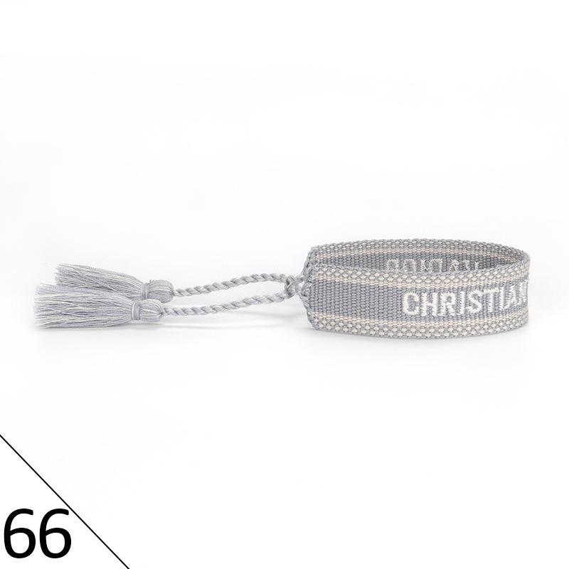 

Браслет дружбы ручной работы с вышивкой и кисточками для женщин default