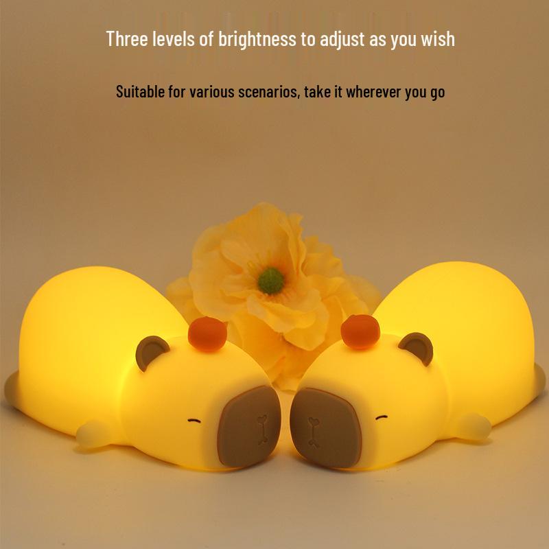 Capybara Silicone Night Light: Color-Changing Bedside Lamp & Sleep Companion