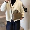 Retro High-end Handbag Women's 2025 Autumn and Winter New Commuter Versatile Boston Bag Casual Shoulder Messenger Bag