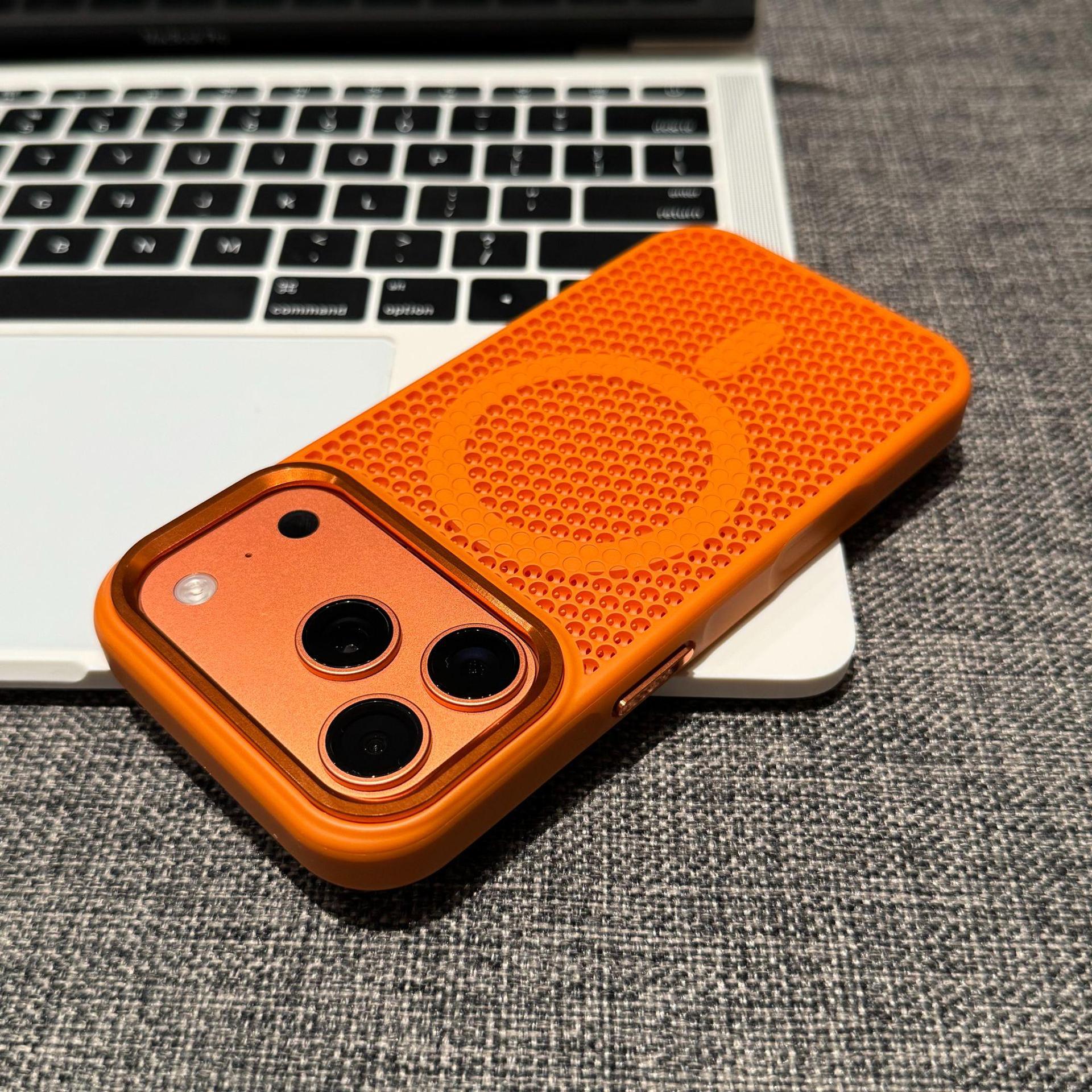 iPhone17PROMAX Honeycomb Cooling Magnetic Mobile Phone Case Suitable for Apple 16 Skin Sense Premium Sense Protective Case 15 iPhone 17