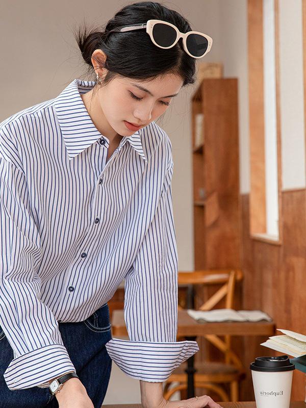 

Women s Loose-Fit Striped Long Sleeve Shirt with Collar S