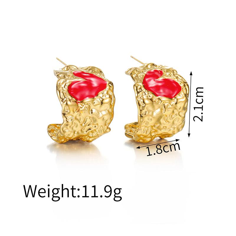 18K Gold Red Enamel Heart C-Shaped Earrings: Irregular Pleated Design, Chic and Fashionable Jewelry for Women