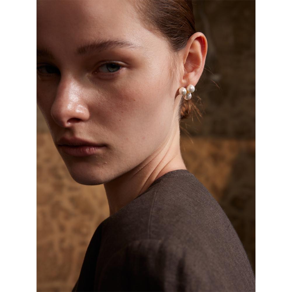 Yhpup Korean Style Simulated Pearls Flower Stud Earrings for Women Exquisite Stainless Steel Elegant Daily Waterproof Jewelry