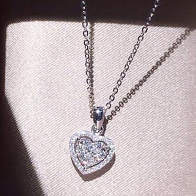 Nuevo collar estético del amor de la eternidad para las mujeres con incrustaciones de cristal brillante temperamento de Zirconia cúbica joyería femenina elegante