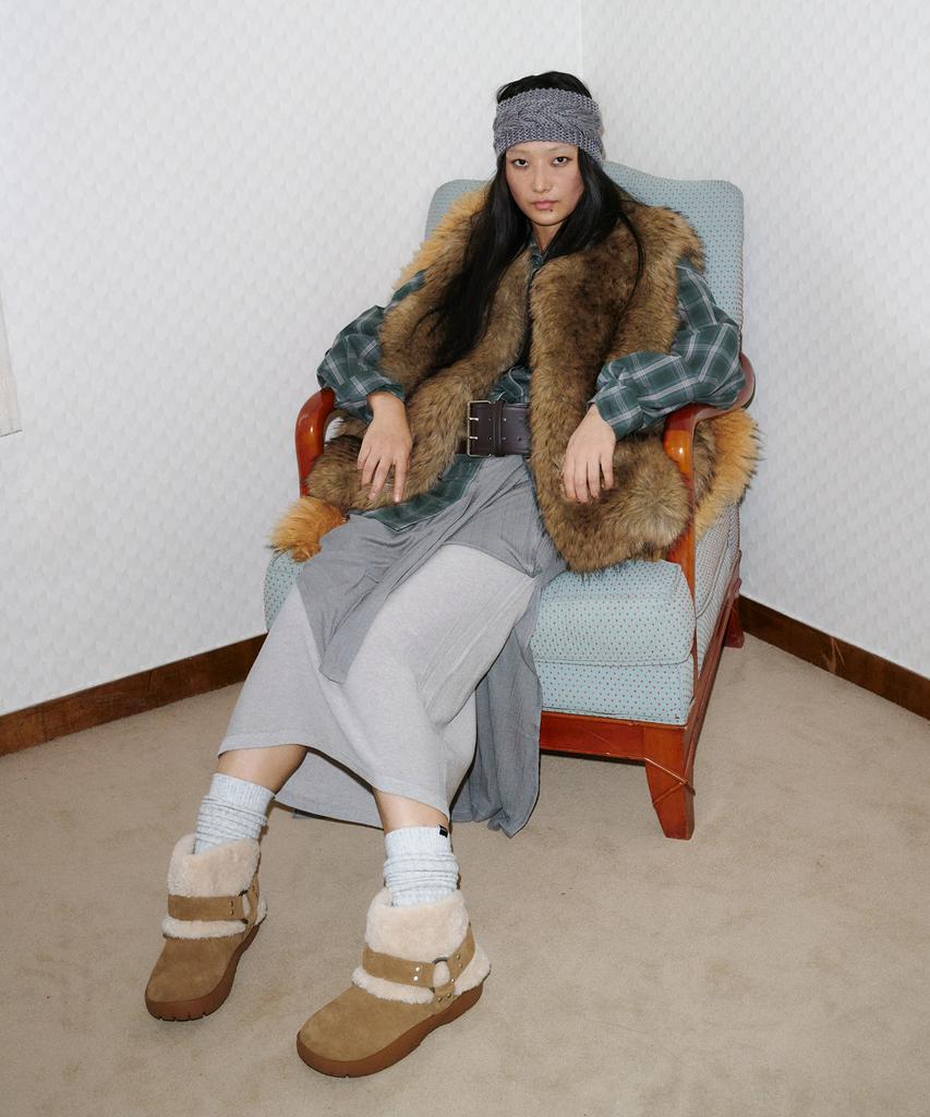 Khiho Buckmore Fur Boots Beige
