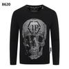 Hanorac Trendy Philipp Plein pentru Bărbați cu Craniu Strălucitor - Modă Stil Stradal Toamnă/Iarnă