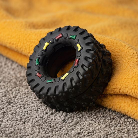 2Pcs Tire Shape Dog Noise Toy for Teeth Cleaning and Fresh Breath Bite-Resistant Chew Toy Interactive Anti-Stress Squeaky Dog Toy for Small To Medium