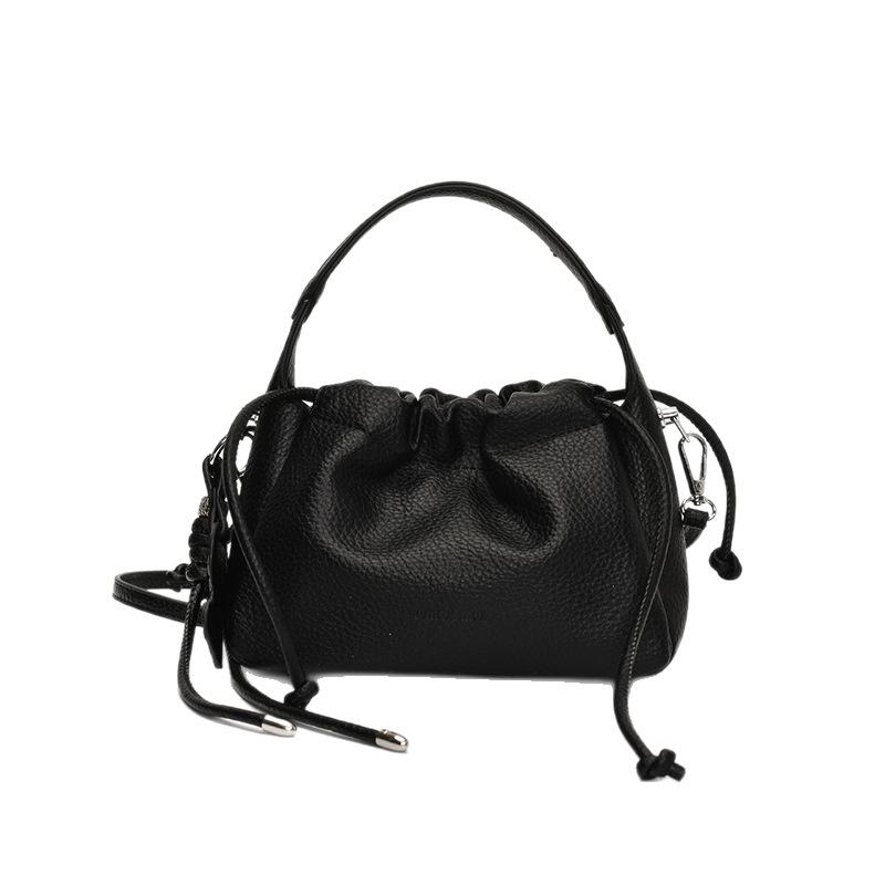 Korean ins pleated bag trendy fashion bucket bag women's 2025 new simple shoulder bag premium messenger bag