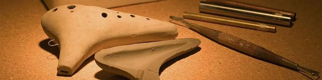 NIGHT Ocarina NIGHT av Noble Night Ocarina Plastic SC svart gummifinish 25 x 150 x 75 mm