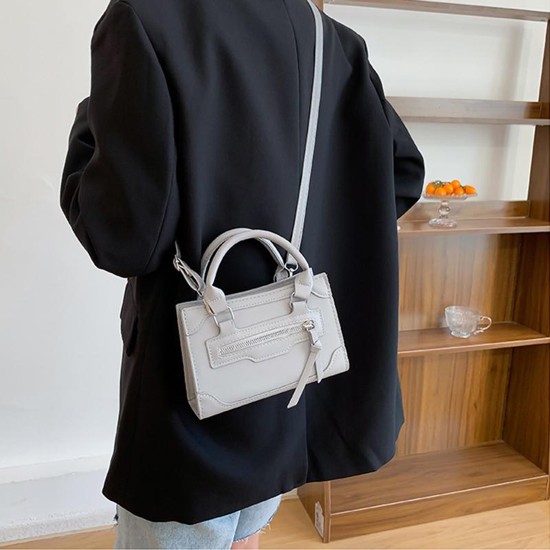 Bolsa de ombro feminina pequena de couro PU vintage com zíper quadrado bolsa crossbody