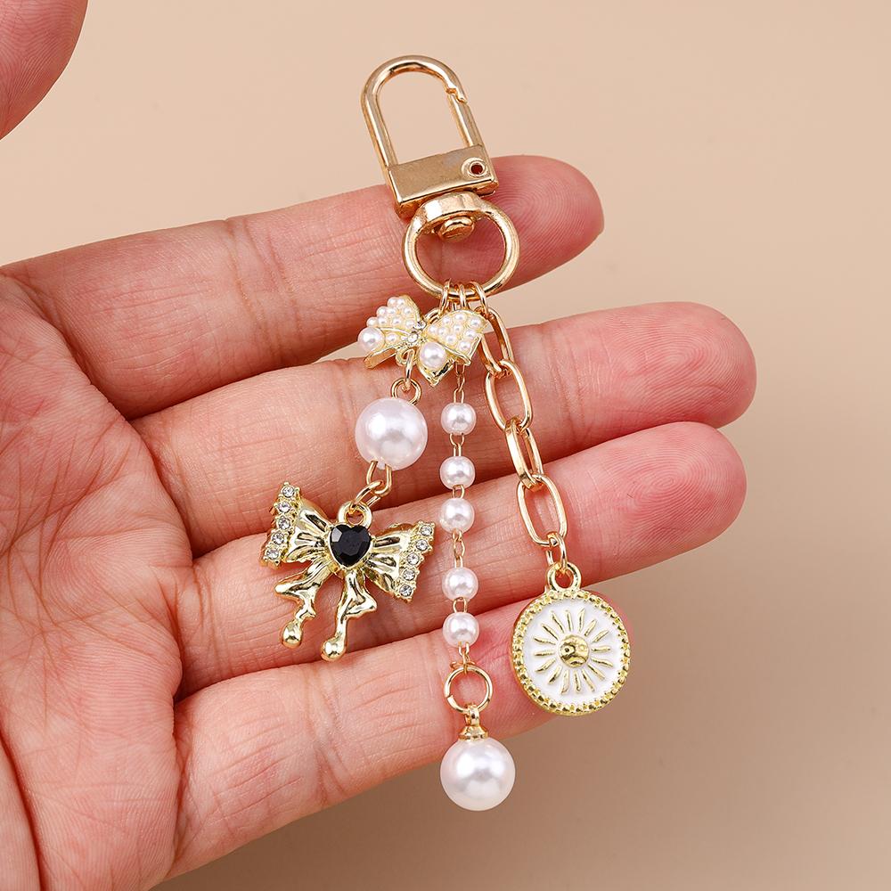 Fashion Pearl Bowknot Keychain Women Girls Love Heart Key Ring Pendants for Handbag Decor DIY Handmade Jewelry Gifts