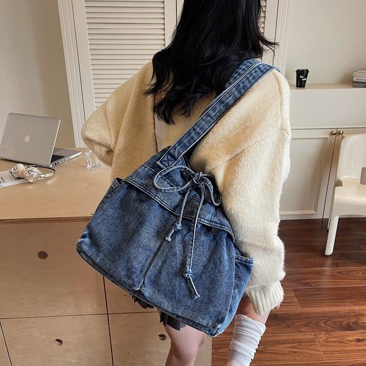 Denim Bag Women's Large Capacity Autumn and Winter Versatile Shoulder Bag Leisure Student Commuter Tote Bag