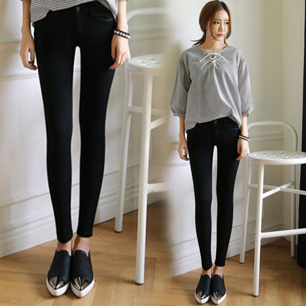 Тонкие ноги. Ножки тонкие кривые штаны. Худые длинные ноги. Девушка с кр выми ногами. Ноги шуги из бтс.