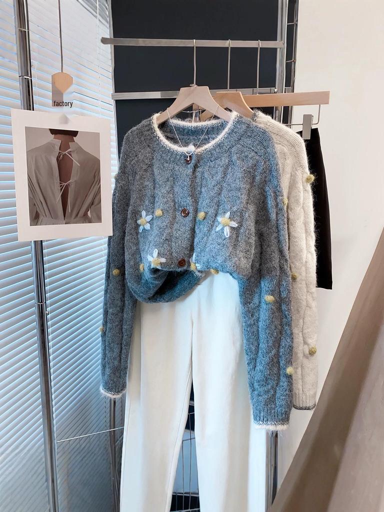 Handmade Floral Round Neck Sweater Coat for Women - 2026 Autumn/Winter Loose Lazy Style Thick Knit Cardigan