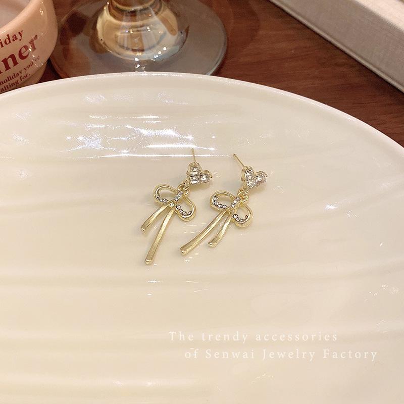 French love bow zircon stud earrings women's new niche design earrings fashion versatile Internet celebrity ear jewelry