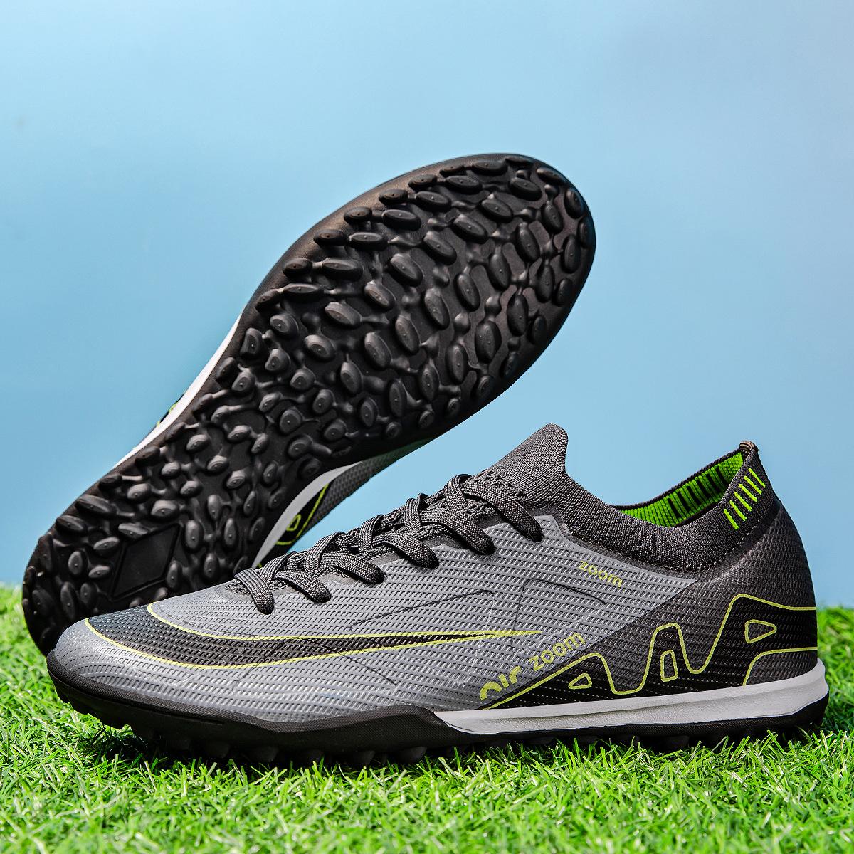 

New Low-Top Men S And Women S Football Shoes Long Nails Broken Nails Competition Training Shoes Men S And Women S Adult Sports Football Shoes 35