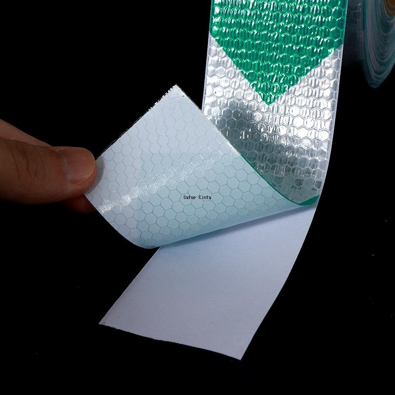 5CM*5M Arrow Reflective Material White-Green Waterproof Adhesive Car Sticker Warning Safety Tape Reflectors Strip For Motorcycle