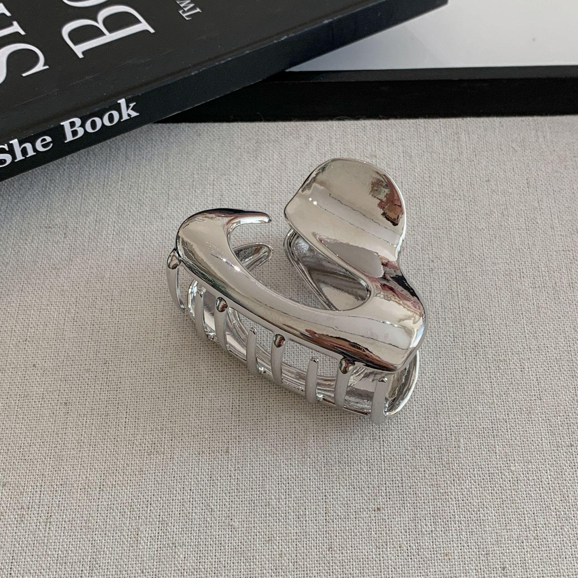 

Премиальная заколка для волос средней длины Cold Style для женщин с тонкими волосами - Niche Shark Clip