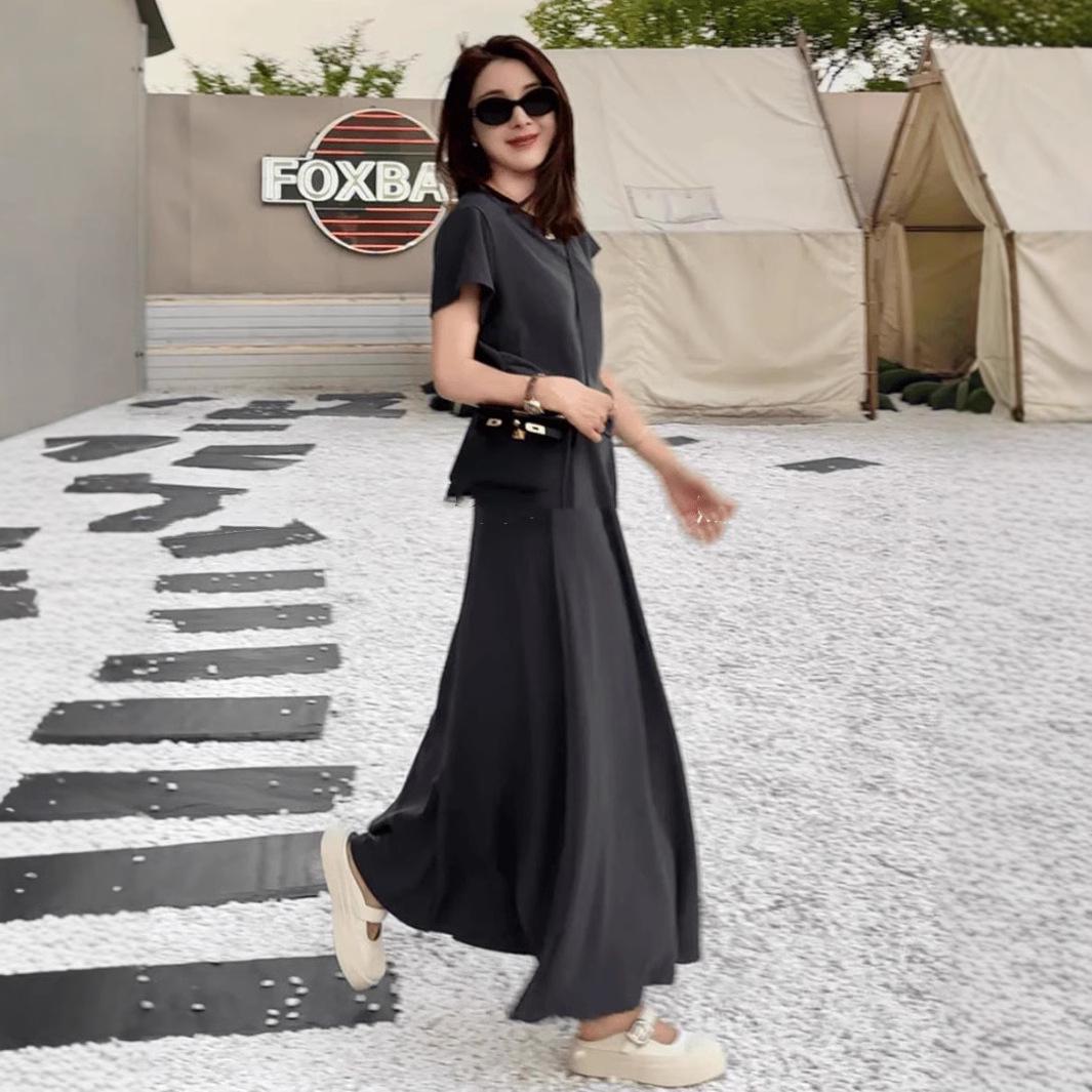 

Korean-Style Round Neck T-Shirt & Elastic Waist Midi Skirt Two-Piece Set: Slimming Summer Outfit L чорний