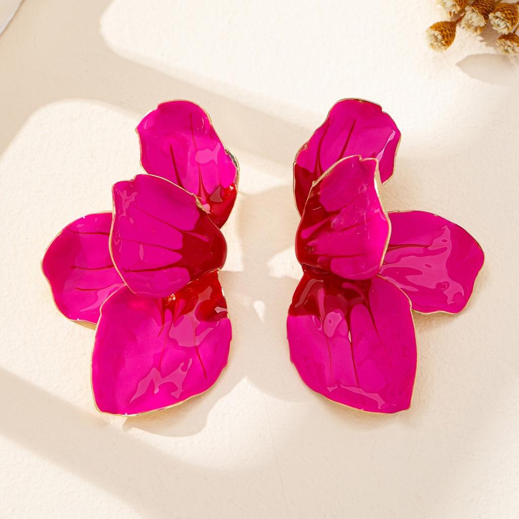 Gradual Change Of Pink Petals Dripping Oil Exaggerated Earrings, Fashion High Sense Sweet Wind Temperament Versatile Earrings