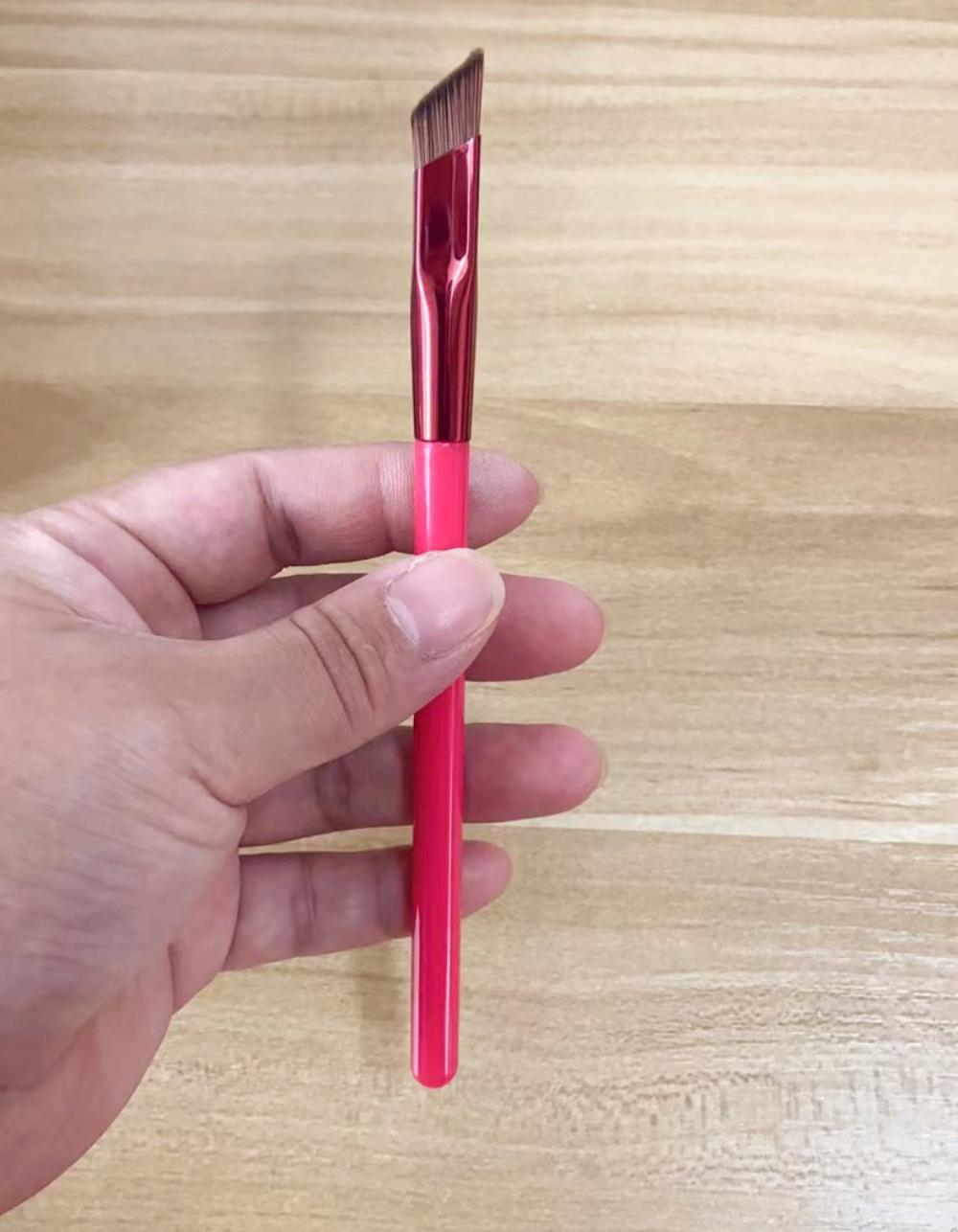 

Угловая кисть для бровей, многофункциональная кисть для бровей, кисть для макияжа, кисть для бровей, инструмент для макияжа глаз, кисть для бровей L коричневый